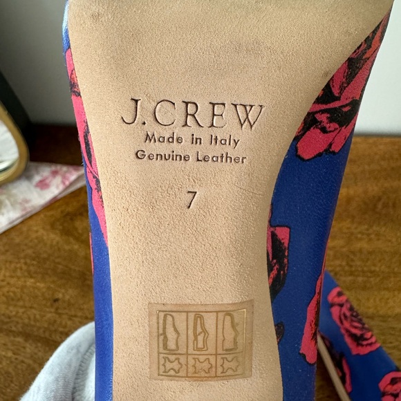 J Crew - Leather Pumps - Blue Floral - Size 7 - Picture 6 of 7